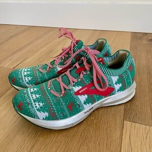 Brooks Running Christmas Ugly Sweater Running Shoe
